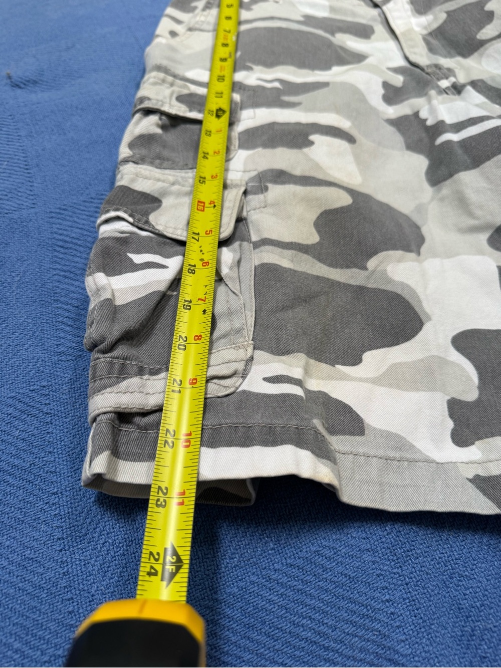 OP Ocean Pacific Gray Camo Cargo Shorts Men’s Size 32 Y2K Surf Skate EUC - Picture 8 of 8